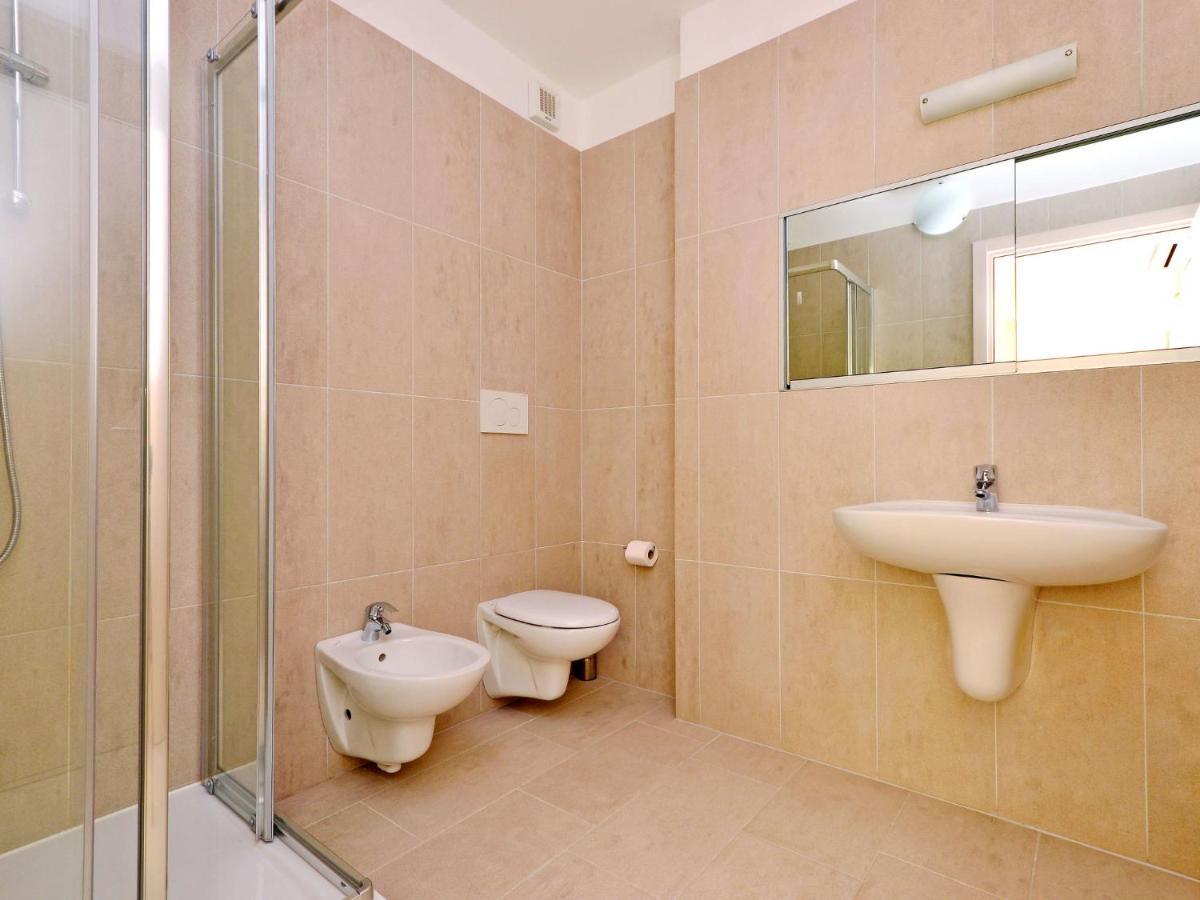 Apartment Fiore-2 By Interhome Lignano Sabbiadoro Eksteriør bilde
